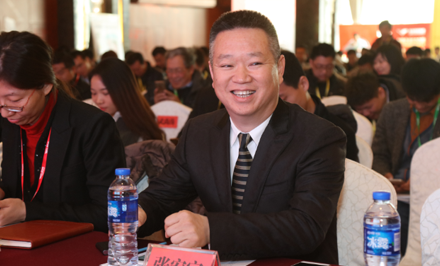 第三屆中國建材+互聯(lián)網(wǎng)發(fā)展高峰論壇現(xiàn)場